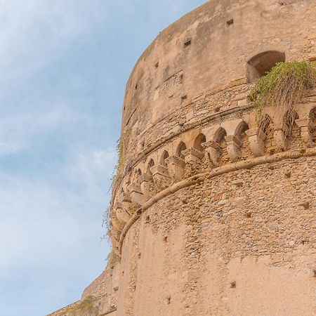Appartement Storia & Mare - Free Parking - Castello Carlo V à Crotone Extérieur photo